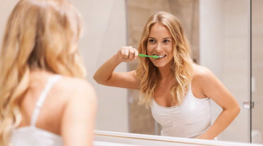 Brush My Teeth Before or After Using Whitestrips